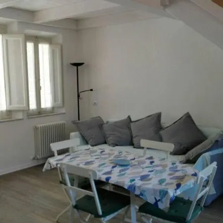 Casa Del Teatro Da Ivana